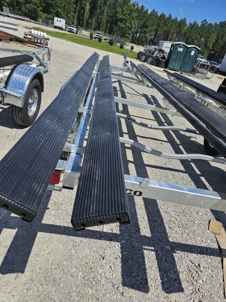 Galvanized Pontoon Trailers 7